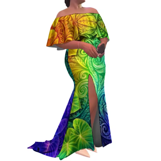 Robe polynésienne avec traîne.