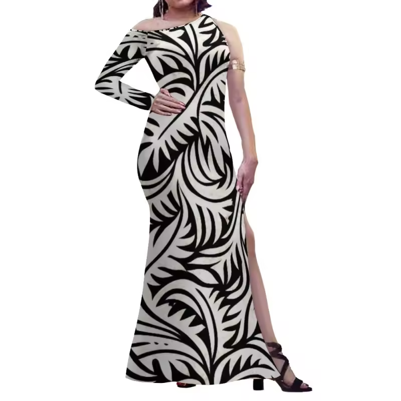 Robe longue asymétrique imprimé tropical.