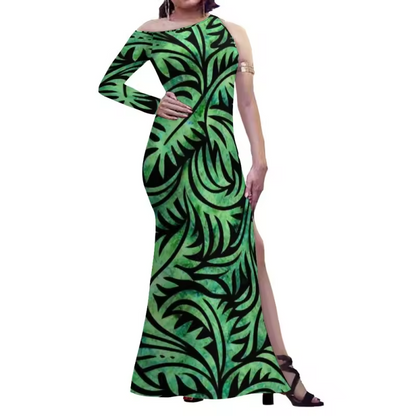 Robe longue asymétrique imprimé tropical.