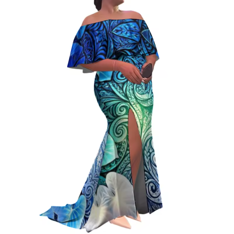 Robe polynésienne avec traîne.